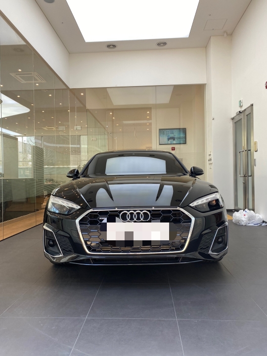아우디 A5 45 TFSI 콰트로 프리미엄 스포츠백 썸네일 이미지