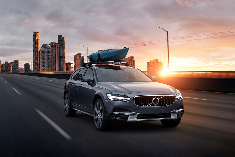 V90 크로스컨트리 외장 사진 2
