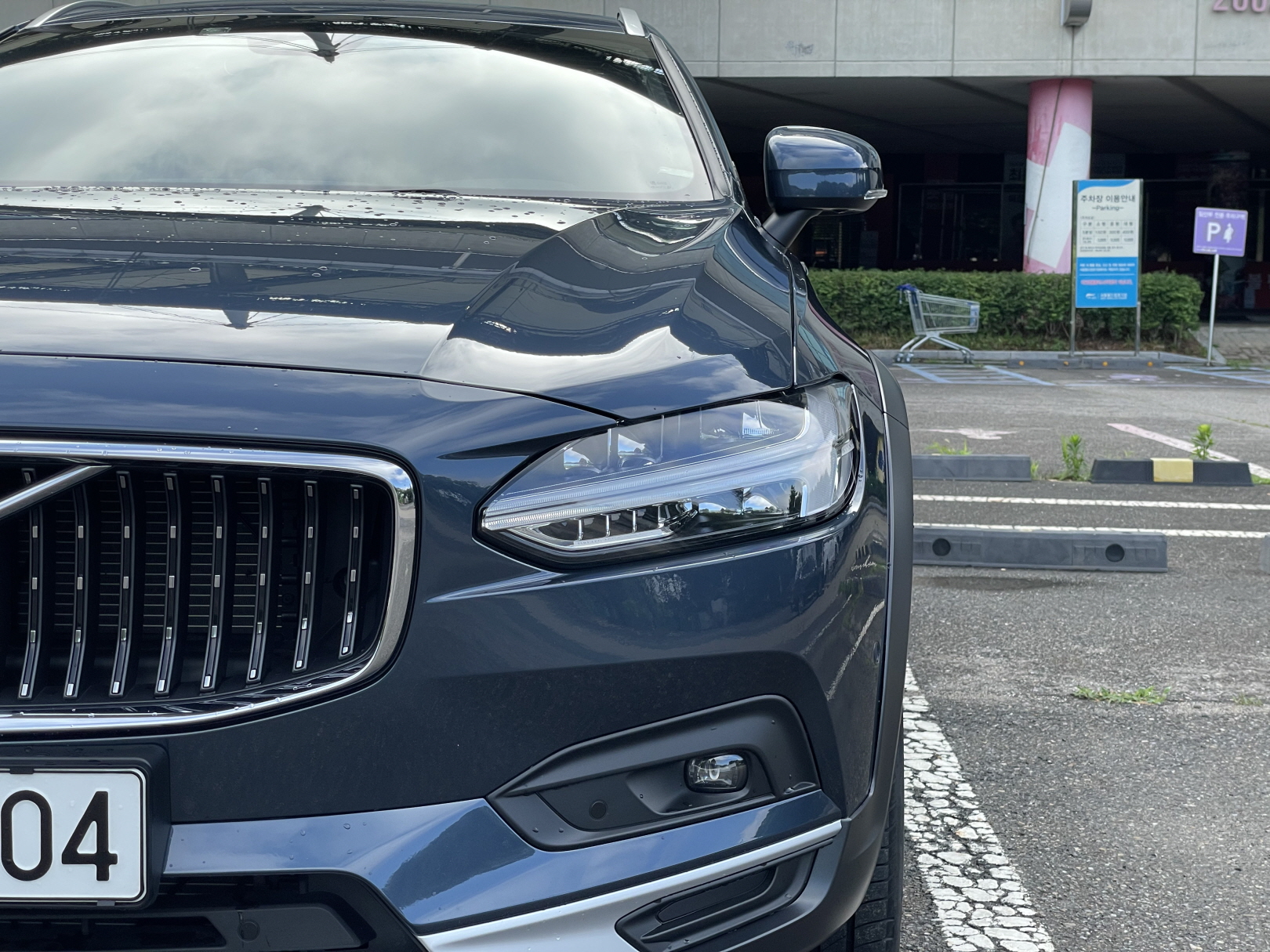 V90 크로스컨트리 외장 사진 3