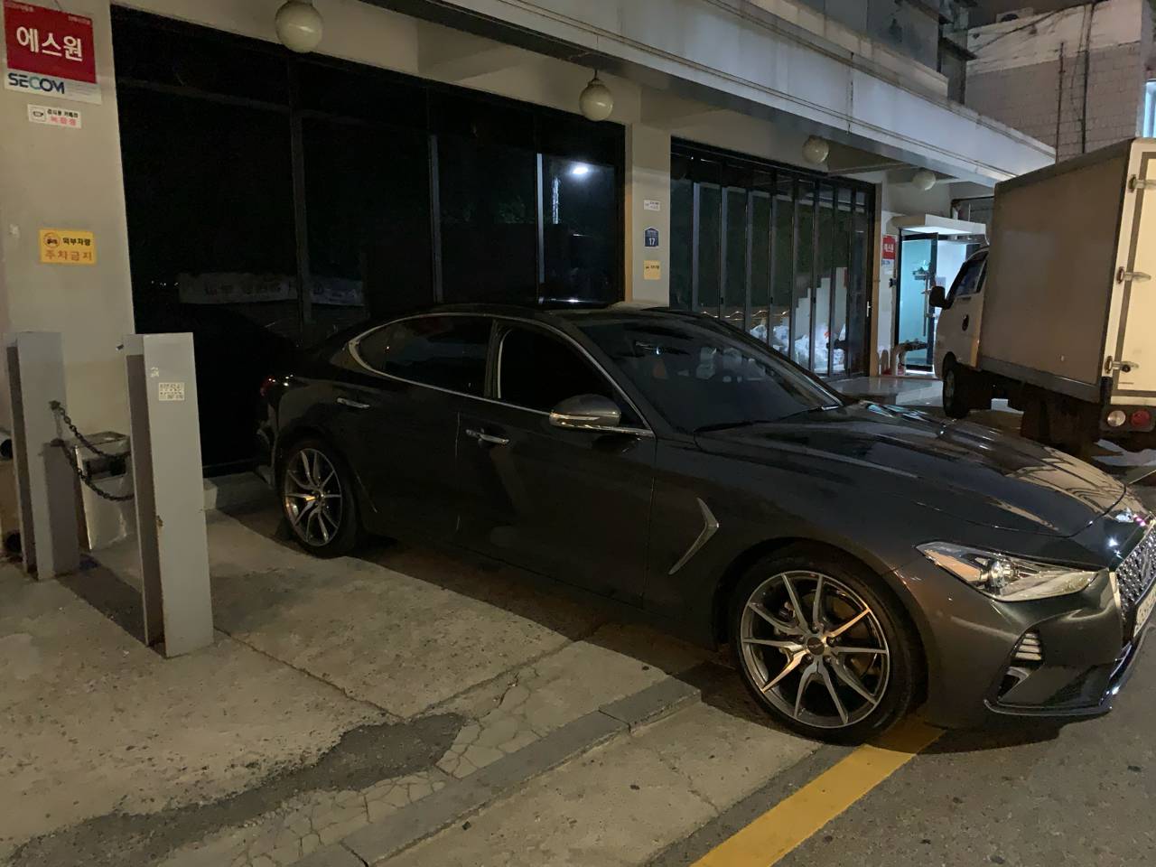 제네시스 G70 2.0T 엘리트 2WD 썸네일 이미지