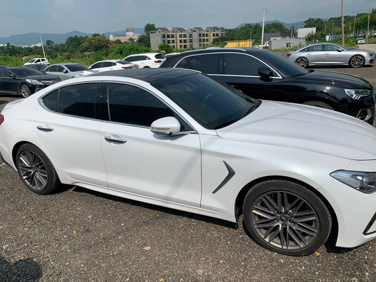 제네시스 G70 2.0T 엘리트 2WD 썸네일 이미지