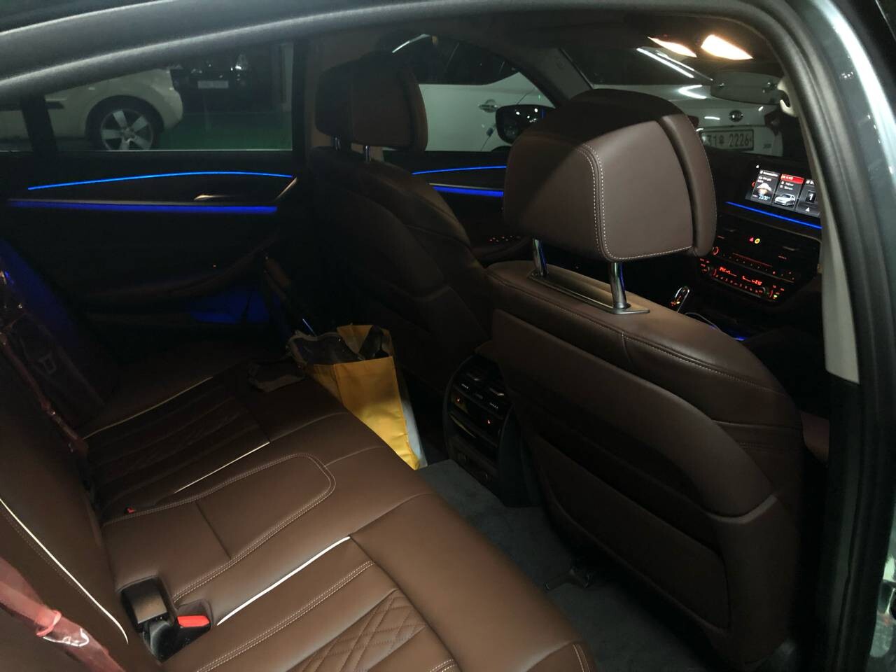 BMW 5시리즈 520d 럭셔리 플러스 OE 이미지8