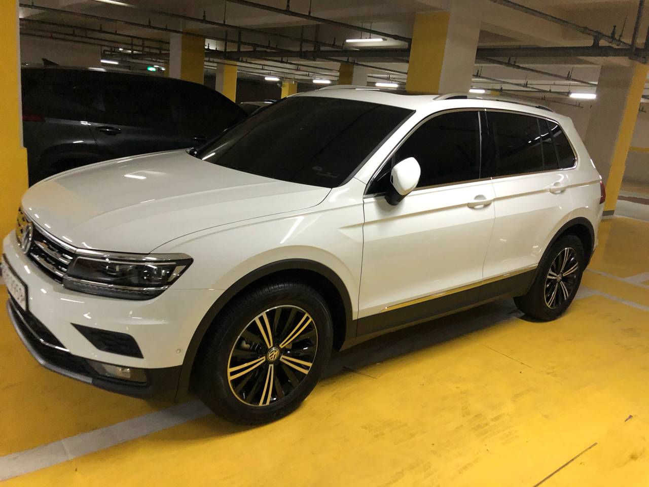 폭스바겐 티구안 2.0 TDI 프레스티지 썸네일 이미지