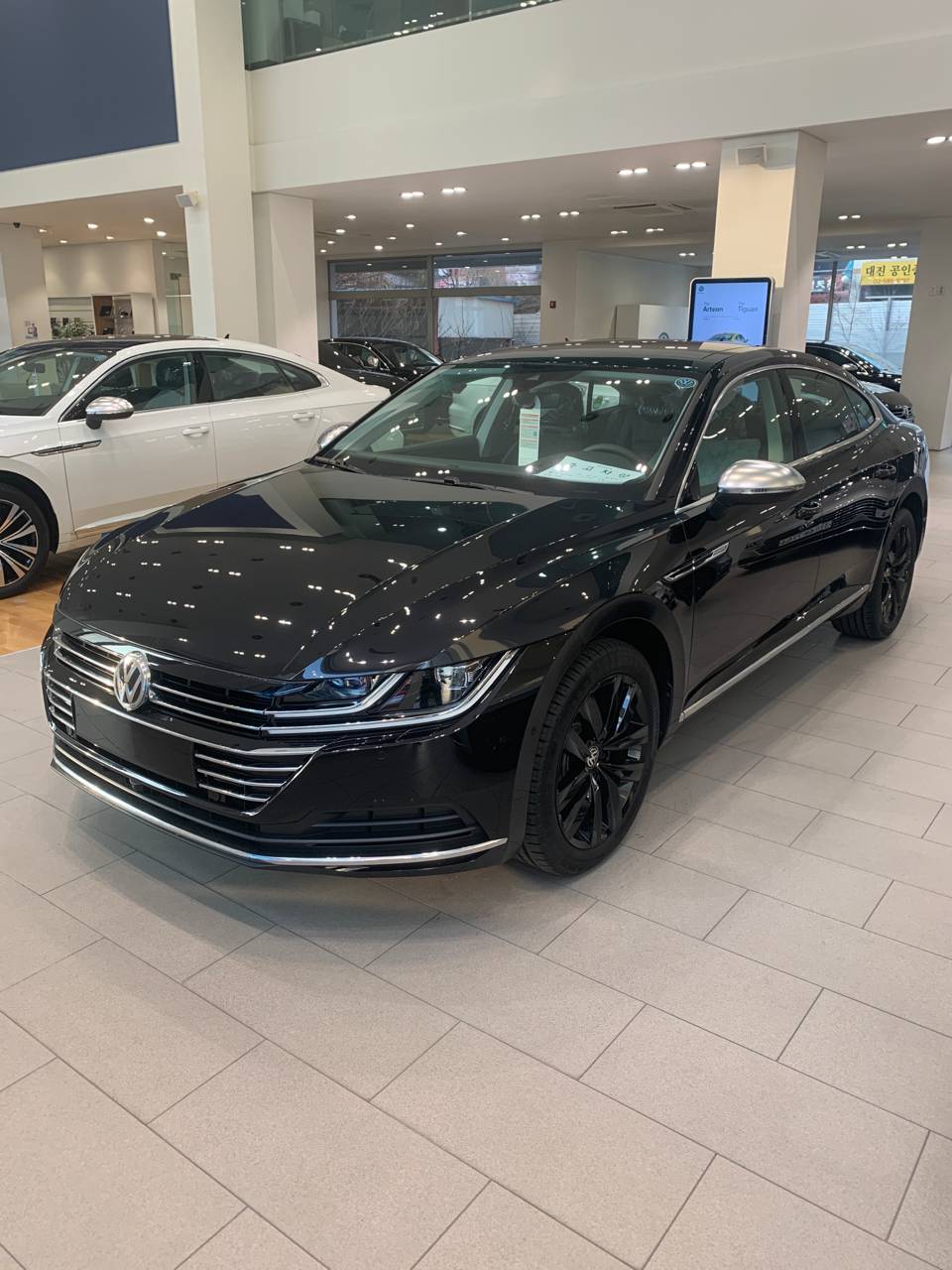 폭스바겐 아테온 2.0 TDI 엘레강스 프리미엄 썸네일 이미지