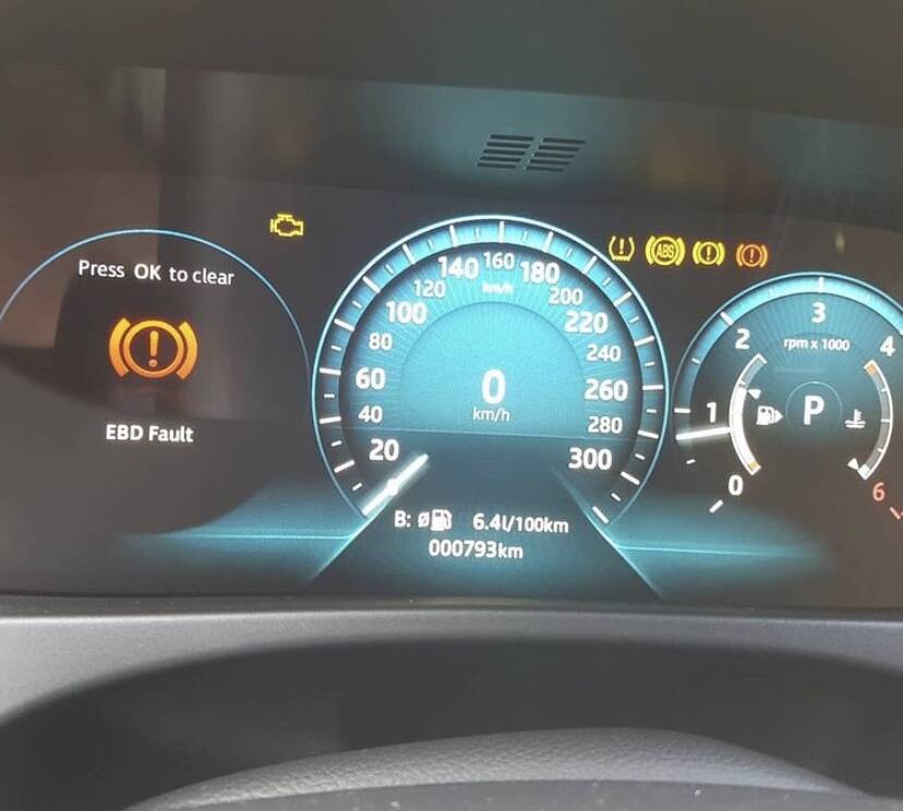 재규어 F-Pace 20d 프레스티지 이미지3