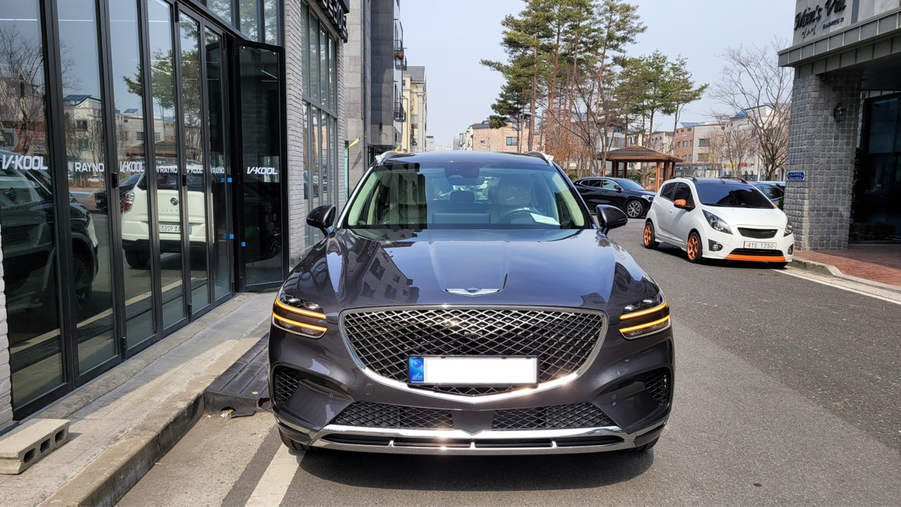 제네시스 GV70 가솔린 2.5 터보 AWD 파퓰러II 패키지 썸네일 이미지